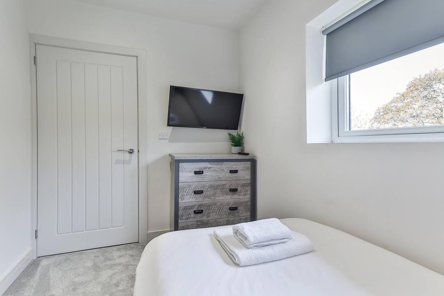 3 Bed Refurbished, Modern House, Wifi, Patio Area Villa Sheffield Ngoại thất bức ảnh